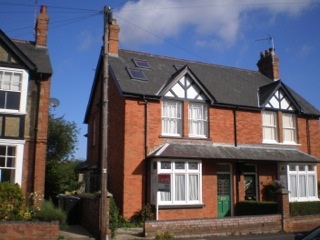 Semi-detached town house