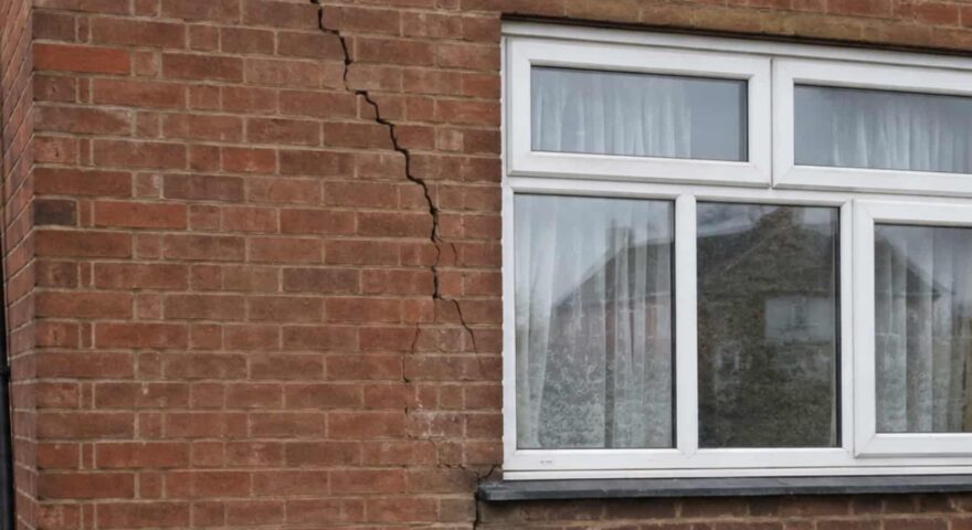 house cracking subsidence